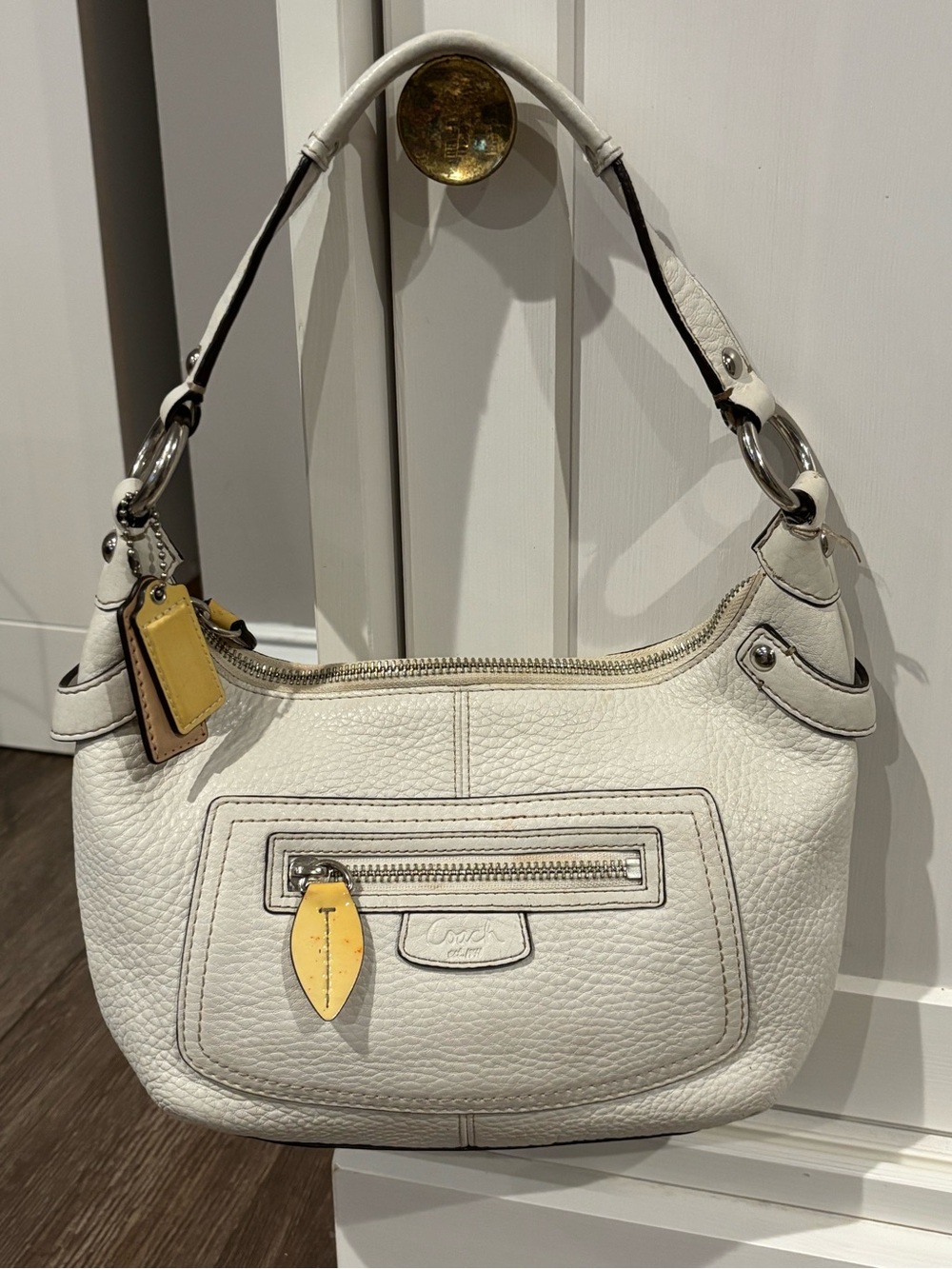 Y2K / Late 2000s Retro white pebbled leather Coach Penelope hobo shoulder bag